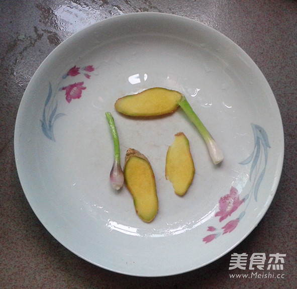 剁椒豆豉孔雀开屏鱼