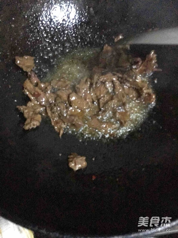 牛肉炒杂蔬的做法