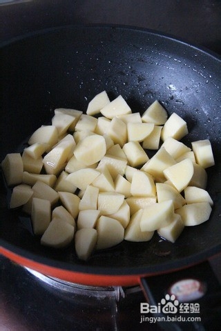 土豆烧鸡家常做法