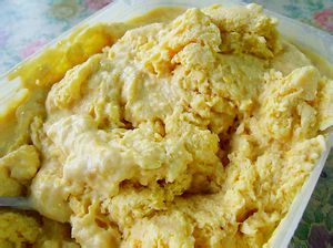 芒果鲜奶冰激凌