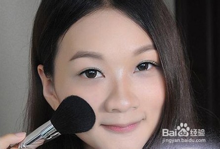 打造夏季清爽妆容只需七步