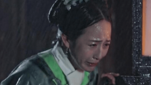 《如懿传》这部影视作品中海兰黑化是从哪一集开始的