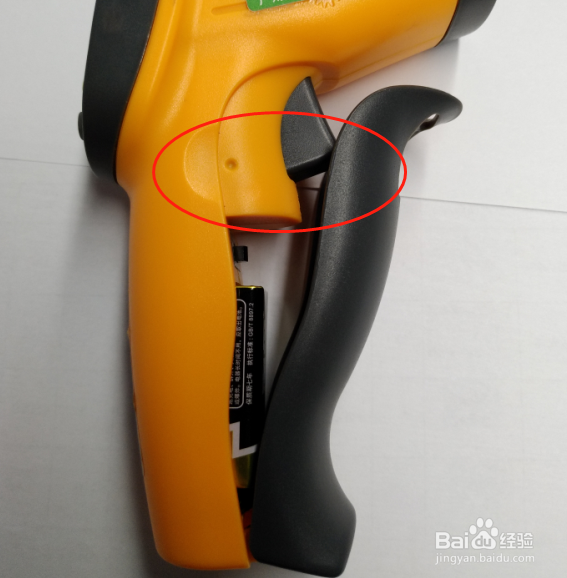 手持式红外测温仪如何切换显示华氏度℉单位