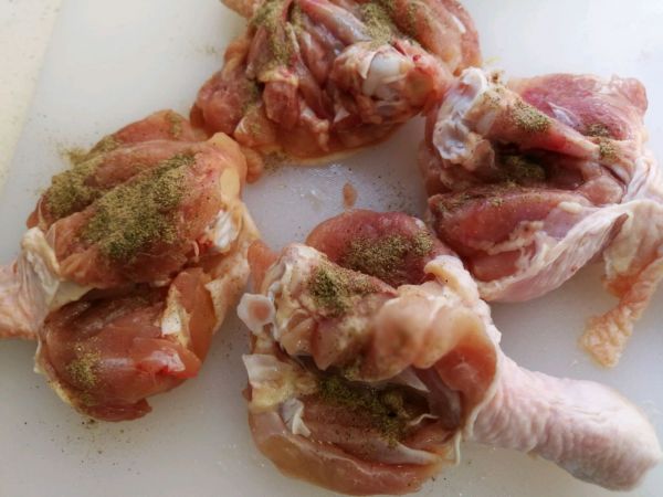 柠檬蒜香烤鸡腿