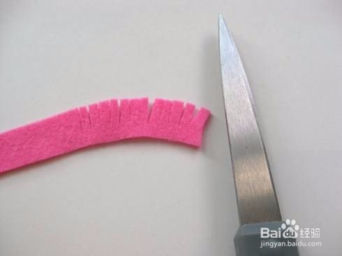 与孩子们一起制作美丽而容易的毛毡花