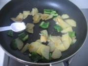 呆鱼叫你【土豆炒青椒】