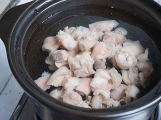 老妈蹄花汤怎么做?