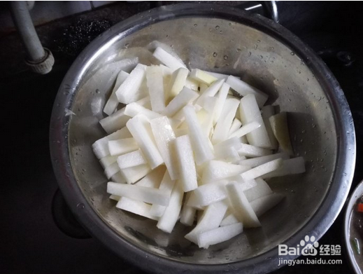 酸辣萝卜条的制作方法