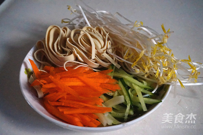 杂拌豆腐丝的做法