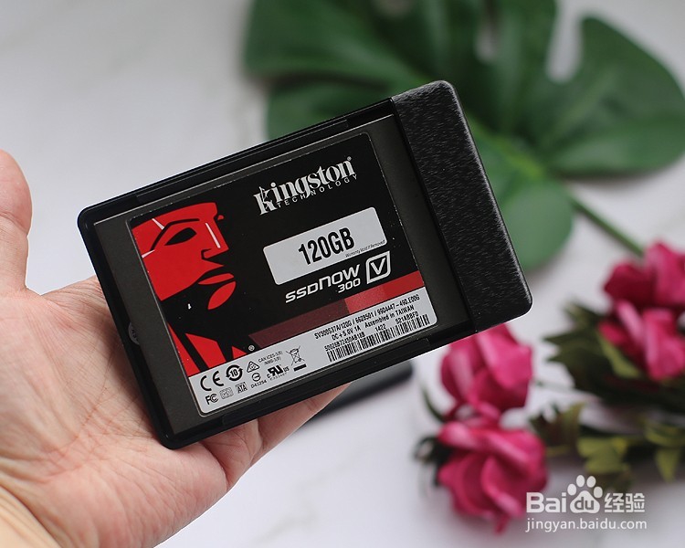 高速C插口2.5寸硬盘盒装配体验