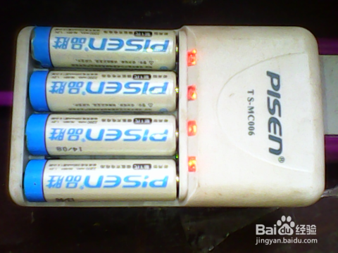 巧用七号电池在五号电池麦克风槽下!