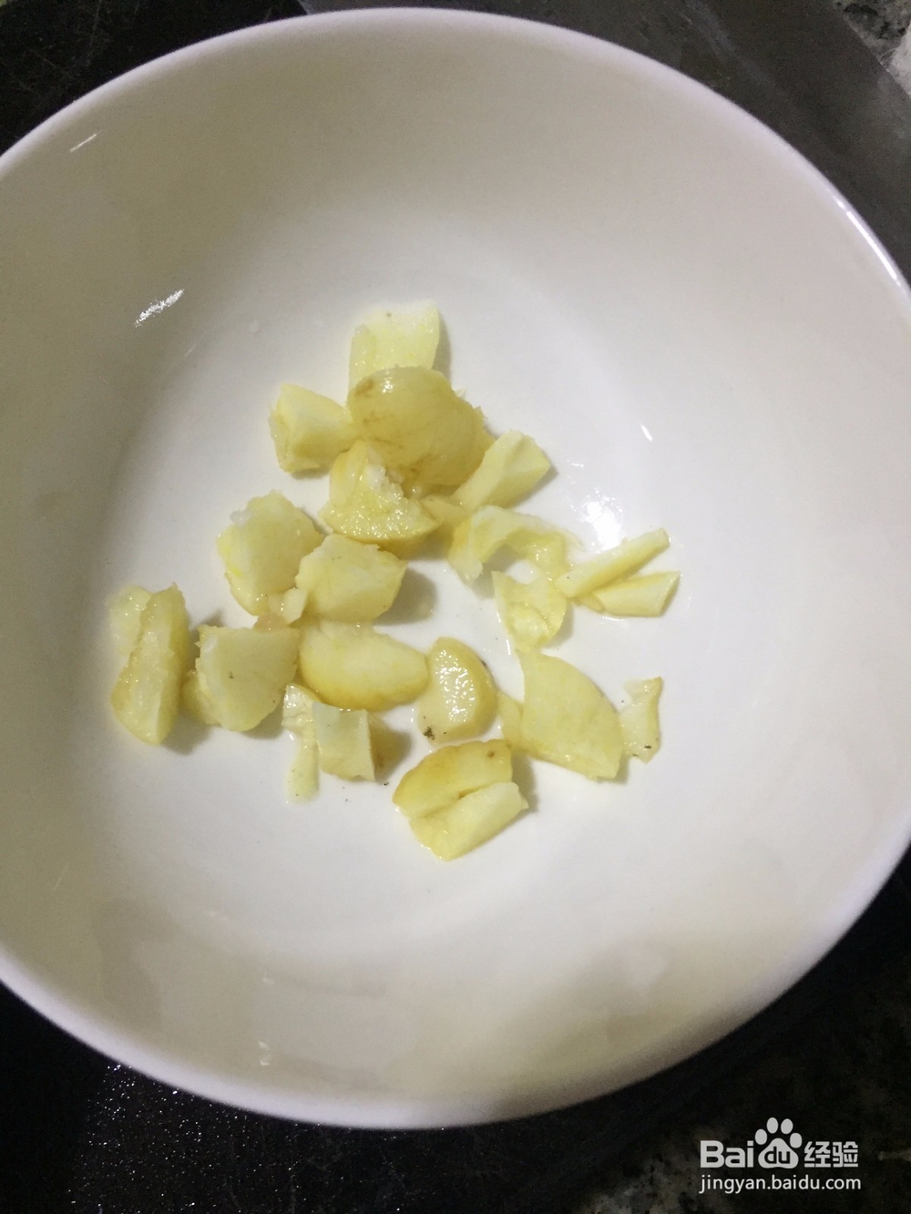 怎样做蘑菇炒鸡脯肉