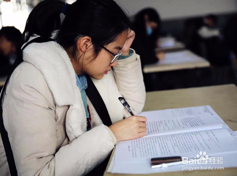大学如何迅速提高学习成绩不挂科进而获得奖学金