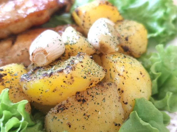 蒜香柠檬烤鸡翅