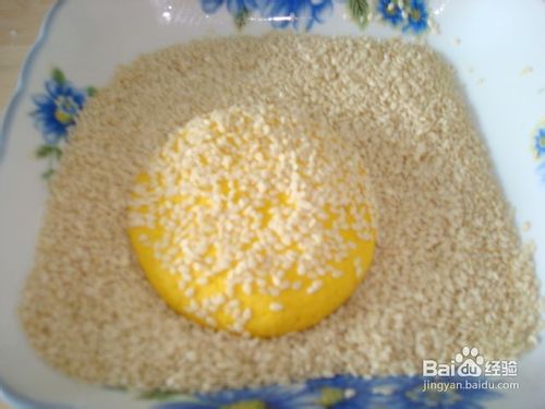 香甜软糯的芝麻香南瓜饼