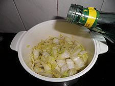 【2011菜展】年菜之十一红红火火------椒香酸辣白菜