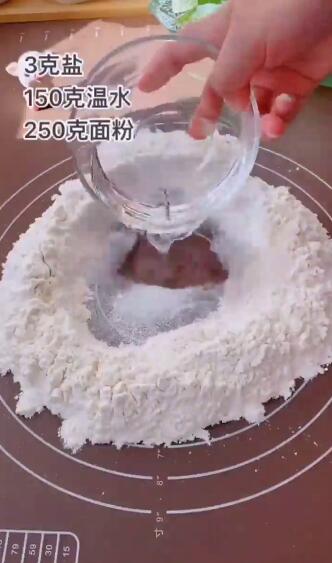 如何做烧饼夹生菜