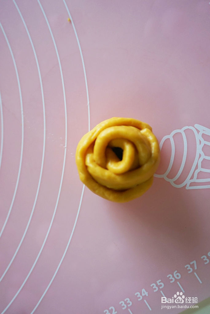 南瓜面包花的做法