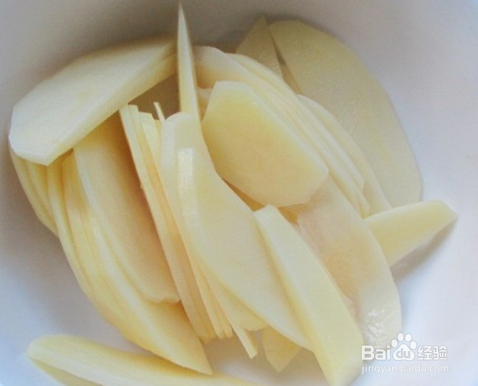 五分钟做出无油薯片的方法