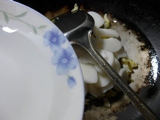 雪菜笋尖炒年糕
