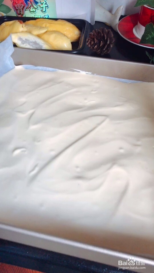 小孩子爱吃的甜味榴莲蛋糕卷