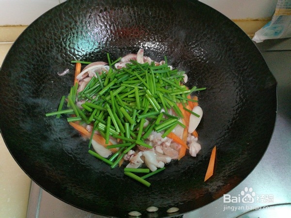 韭菜苔炒鱿鱼头攻略