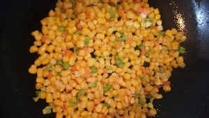 三彩椒盐玉米的做法