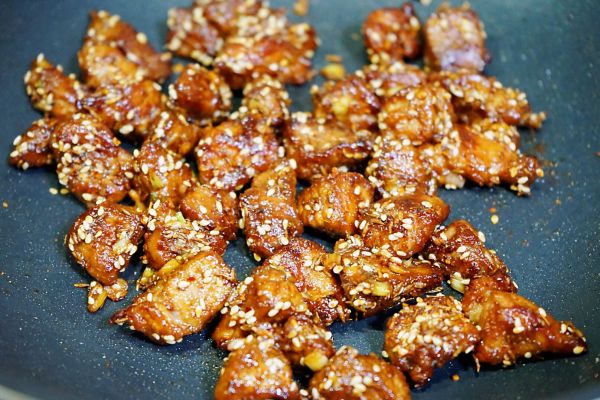 喷香孜然羊肉粒
