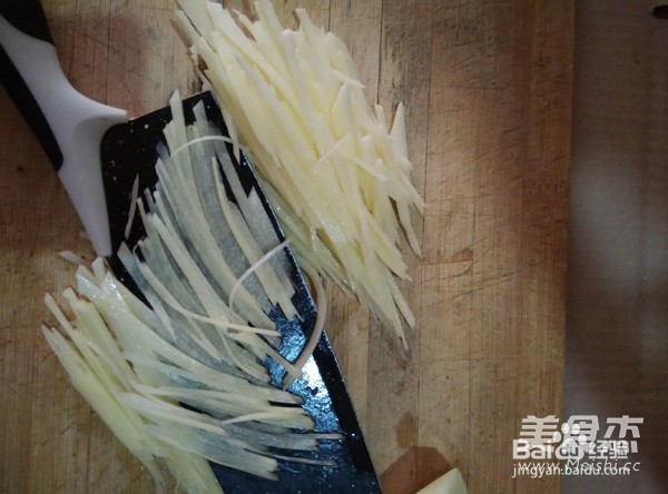酸辣土豆丝的做法