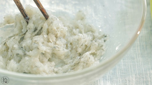 教你做好吃的玉米胡萝卜排骨汤,美味极了