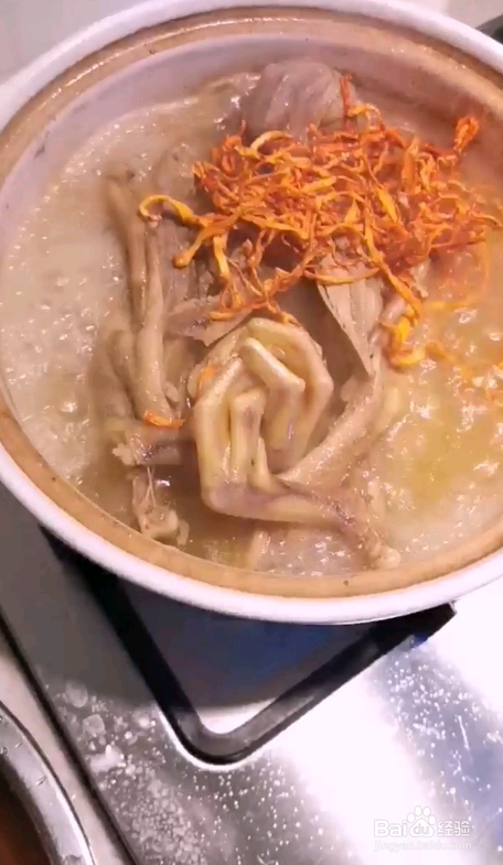 虫草老鸭煲好吃到老公和孩子赞不绝口
