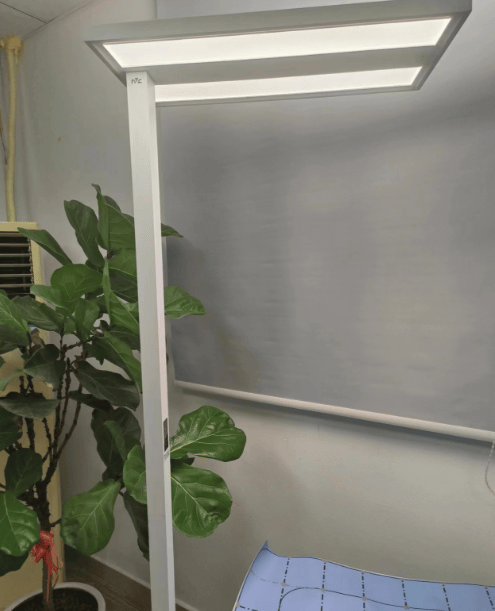 米家护眼灯好吗？揭秘书客、米家、雷士三大护眼大路灯横测真相