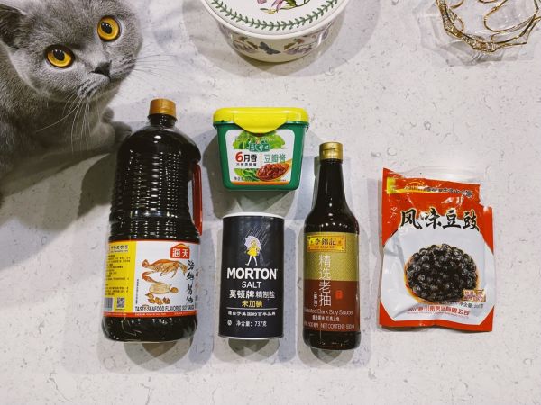 酱香味排骨炖小鲍鱼