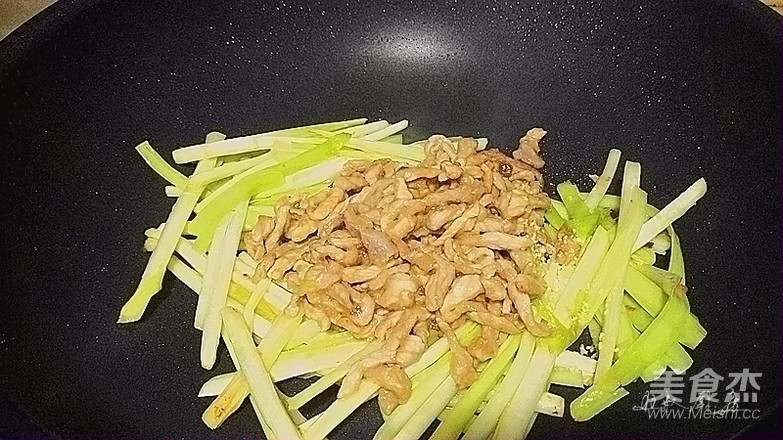 韭黄肉丝的做法