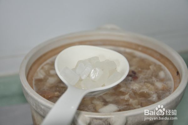 脆梨红枣银耳汤