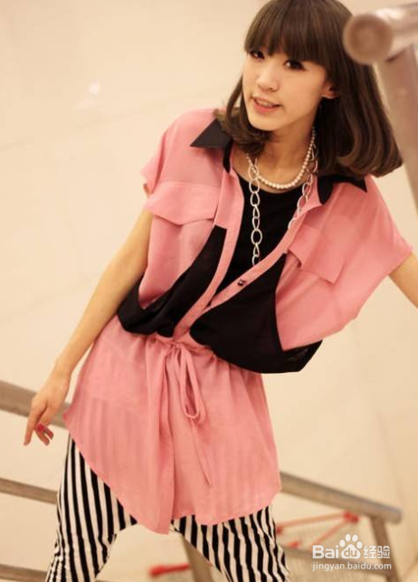 如何轻松搭配衣服颜色