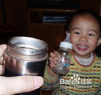 婴儿不爱喝水怎么办