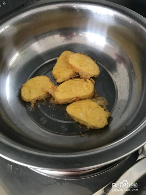 如何制作鸡蛋煎馒头片