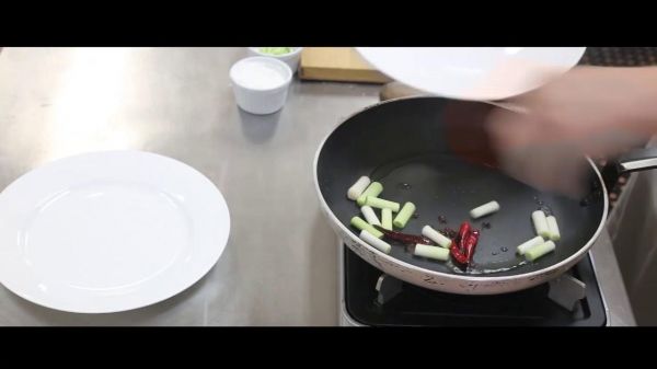 宫保加拿大龙虾丁