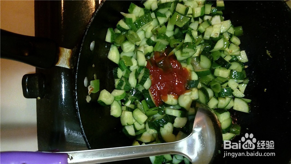 家常菜之辣椒炒黄瓜丁