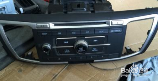 雅阁挂挡面板怎么拆