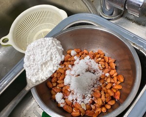 脆皮花生的做法