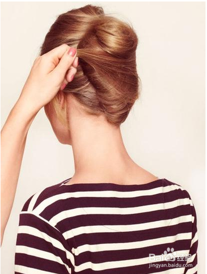 法式后盘发髻教程