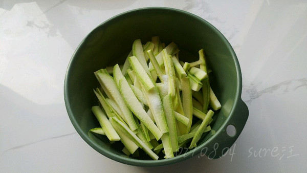 香芹肉酱烧瓜条