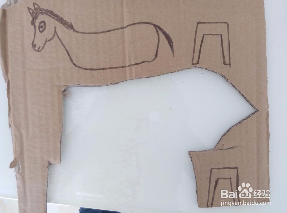 废旧纸板手工制作小马