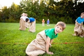 孩子老觉得作文不会写怎么办？