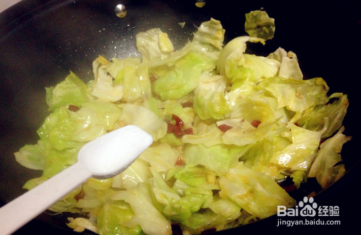 酸辣手撕包菜的做法