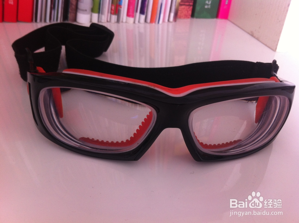 眼镜的清理方法