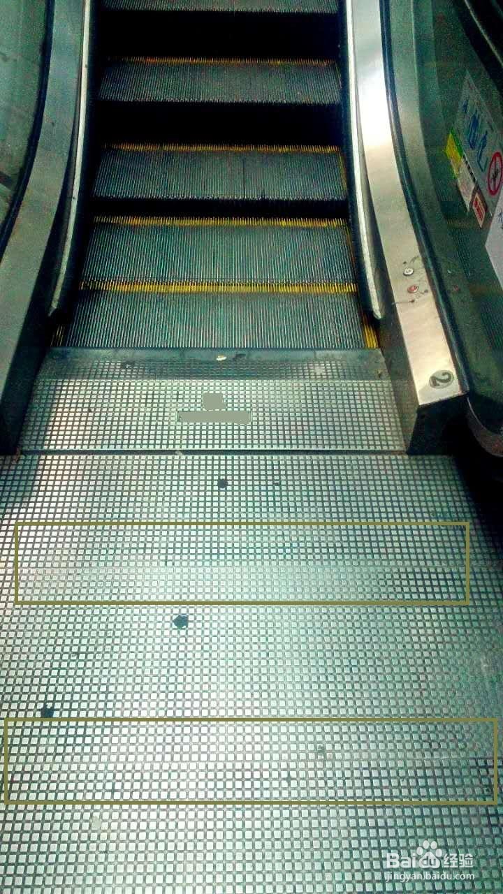 <b>扶手电梯第二块不锈钢盖板不能踩之我见</b>