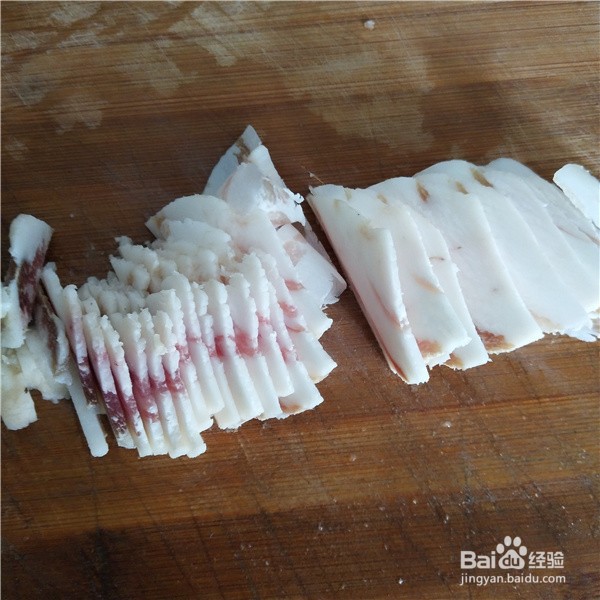 腊肉烧花菜的做法